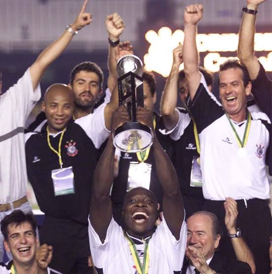 Voc�s lembram dos argumento dos ANTIS para diminuir o MUNDIAL DE 2000?