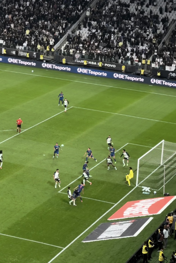 E no gols dos caras cad&ecirc; o resto do time 5 jogadores nosso