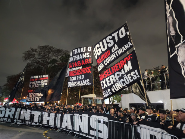 Caso vaidebet . Ofuscado pelas torcidas!