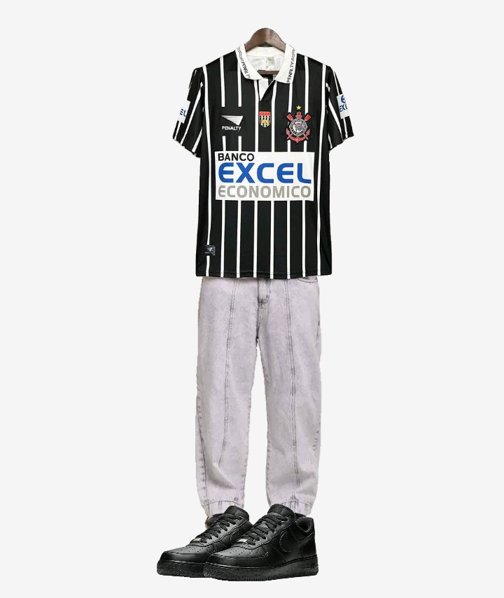 off: Roupa assim com a camisa do Corinthians fica top?
