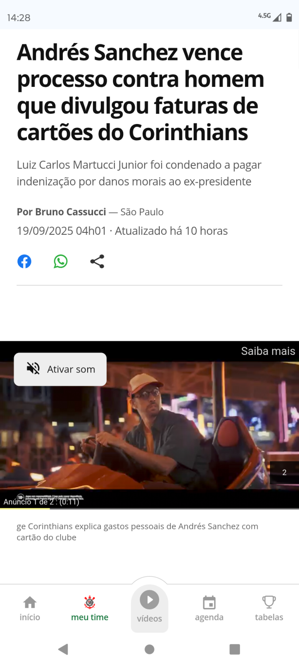 Poste Mijando no Cachorro