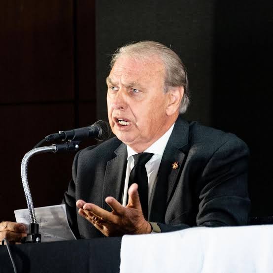 J� da para cravar que o Stabile � o pior presidente da hist�ria?