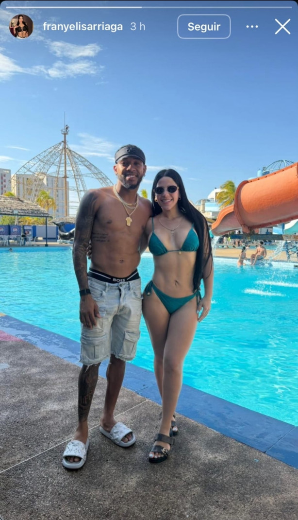 Martinez n�o consegue sair da Venezuela
