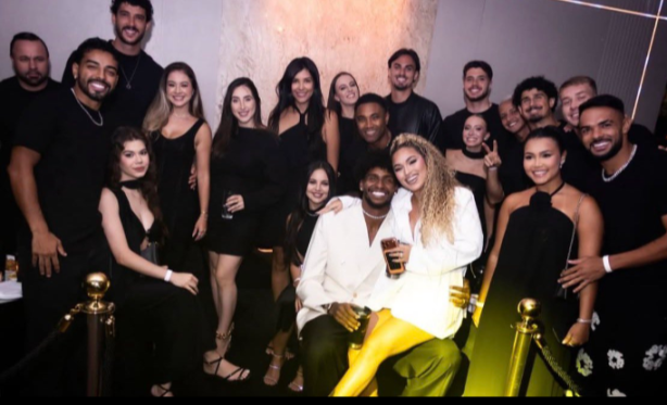 O elenco aproveitou em