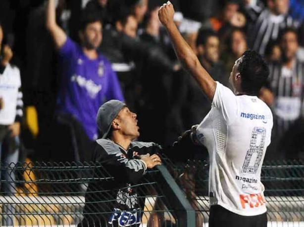 Paulinho libertadores