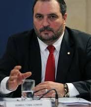 Um c�ncer chamado Tuma