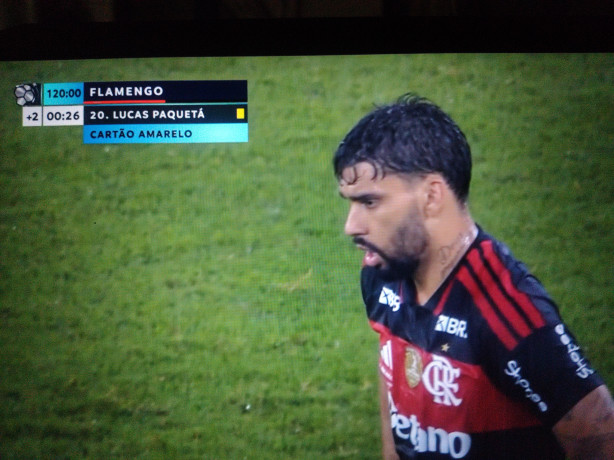 Ilha de Paquet� em festa