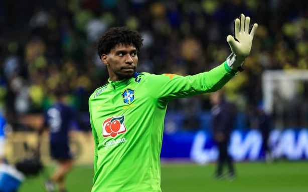 Sobre o Goleiro Hugo