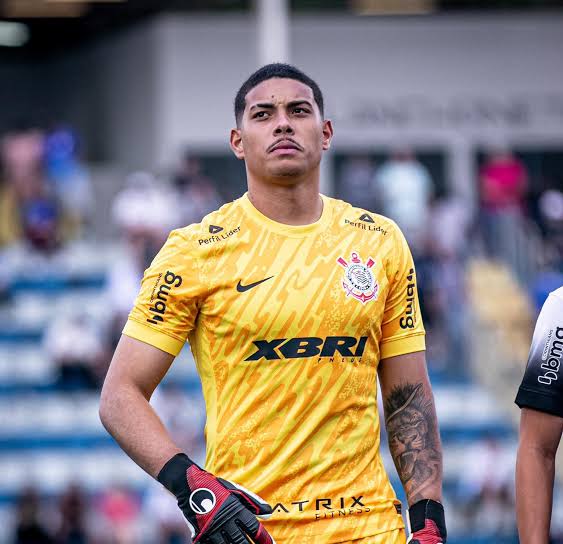 H� muito tempo n�o revelamos um goleiro t�o seguro como o Kau�