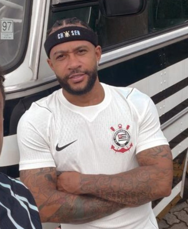 Camisa branca nova ficou horr�vel