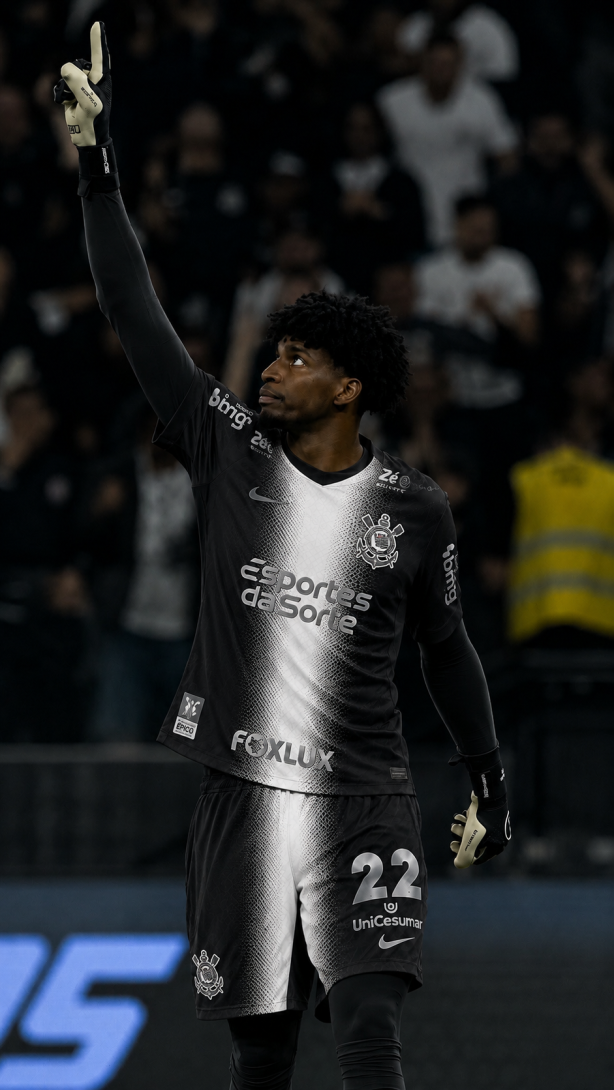 Novo uniforme do Hugo Souza?