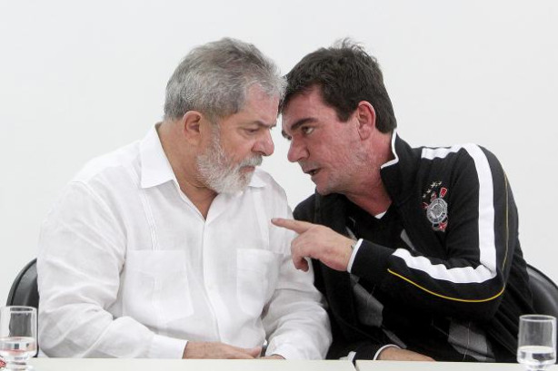 Um j� caiu