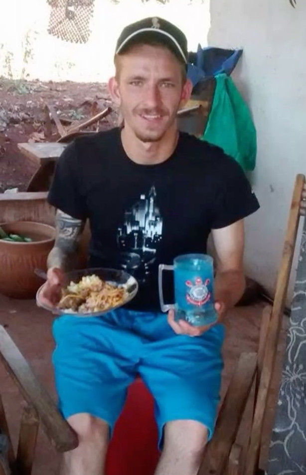 Pelo meu rosto voc�s acham que eu jogaria aonde?