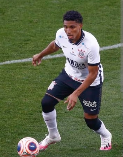 Ed�rson- dispensado pelo Corinthians vai pra Copa