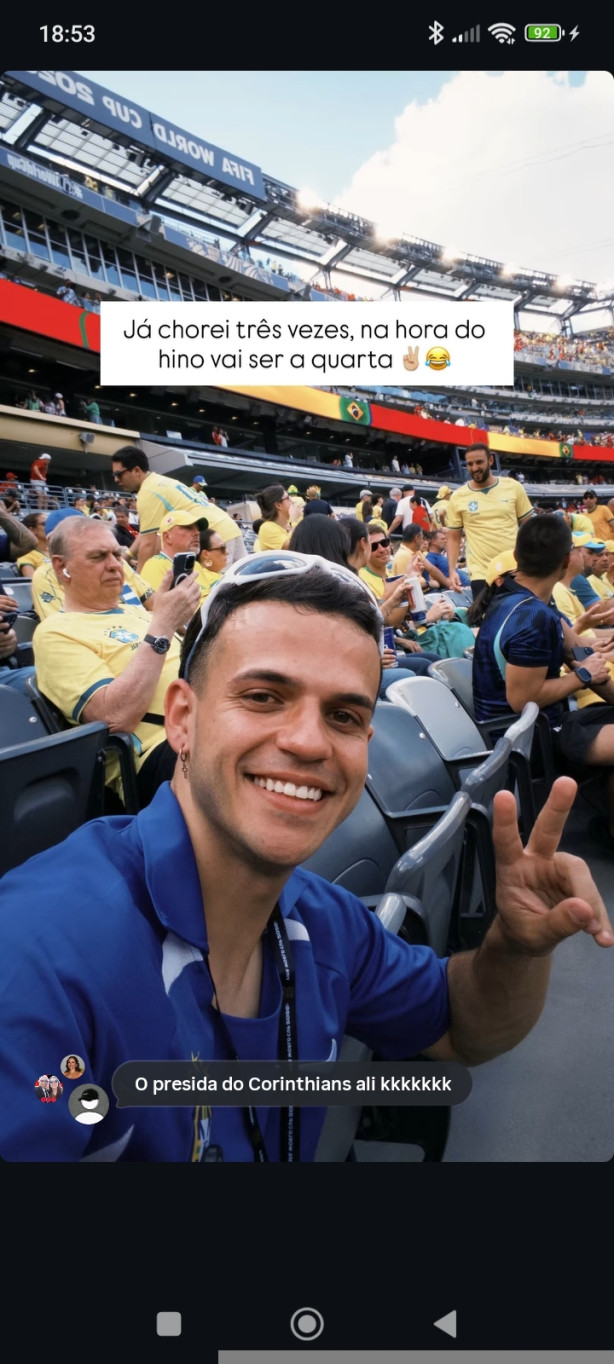 Olha o presidente do Corinthians aqui na copa