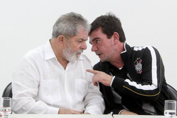 Lula e Andr�s, pa�s da democracia