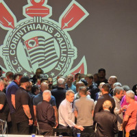 'A BATALHA DE ITAQUERA: a expuls�o dos 300 conselheiros virou o 'grito de guerra'