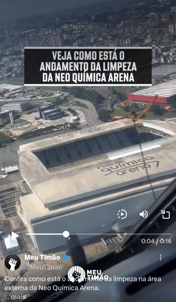 Atualiza��o da limpeza do teto da Neo Qu�mica Arena
