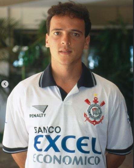 Fernando Diniz ou Rodrigo Faro?