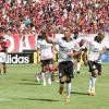 Liedson comemora o segundo gol do Corinthians