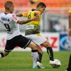 Guerrero briga pela bola no ataque do Corinthians