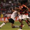 Jogadores do Flamengo marcam Danilo