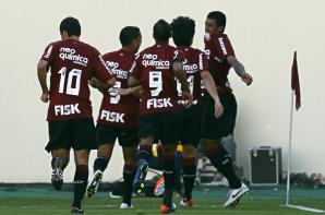 Brasileir�o 2011 - Corinthians 2 x 1 Coritiba