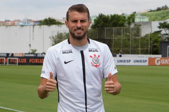 Ele é o melhor jogador do Corinthians na temporada e causa