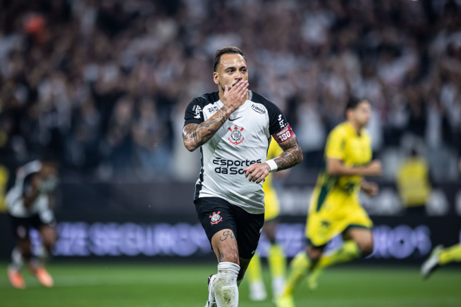 Corinthians é penalizado por dívida e pode sofrer transferban