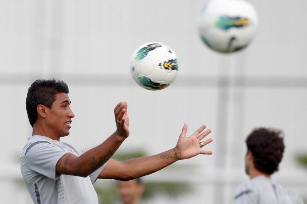 Paulinho defendeu a Seleo Brasileira na quarta-feira, mas est pronto para encarar o Internacional