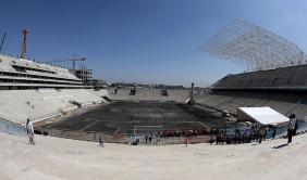 Representantes da Fifa elogiam andamento das obras da Arena