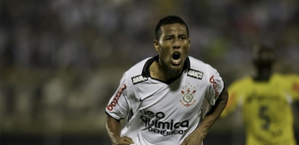 Cachito Ramirez comemora gol na estreia pelo Corinthians