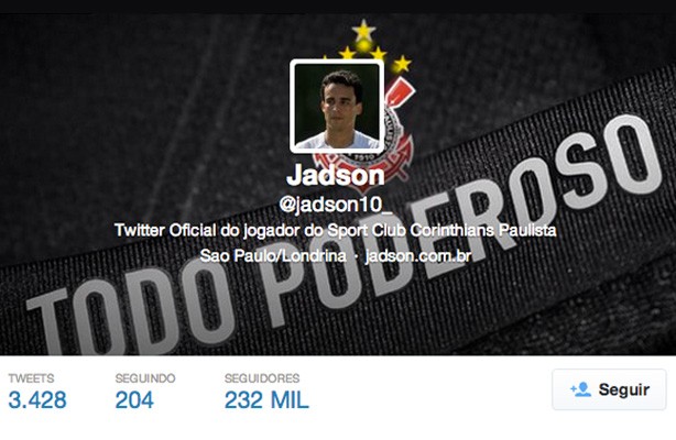 Jadson atualizou seu Twitter como jogador do Timo