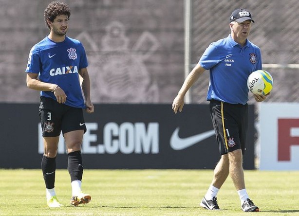 Pato vai receber quase 5 milhes de reais de salrio do Corinthians pra jogar no So Paulo