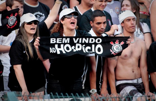Corinthians deve ultrapassar os 100 mil scios na prxima semana