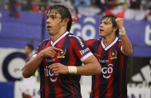 Ángel e Óscar Romero eram inseparáveis no Cerro e sempre jogaram juntos desde a infância
