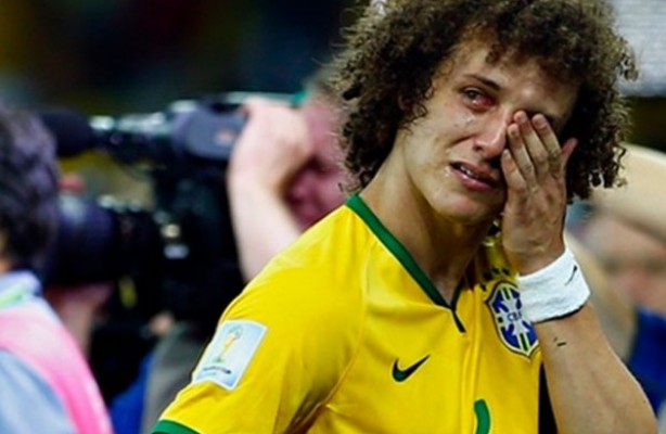 David Luiz chorou após a eliminação