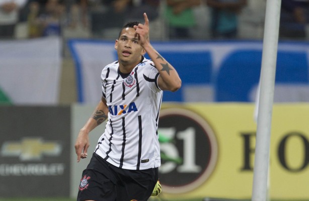 Luciano marcou 17 gols com a camisa do Corinthians