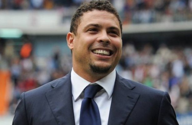 Ronaldo é cotado para ser Ministro dos Esportes, em caso de vitória de Aécio Neves