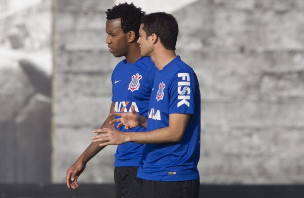 Gil e Anderson Martins ajudam o Timão à não sofrer gols no Campeonato Brasileiro