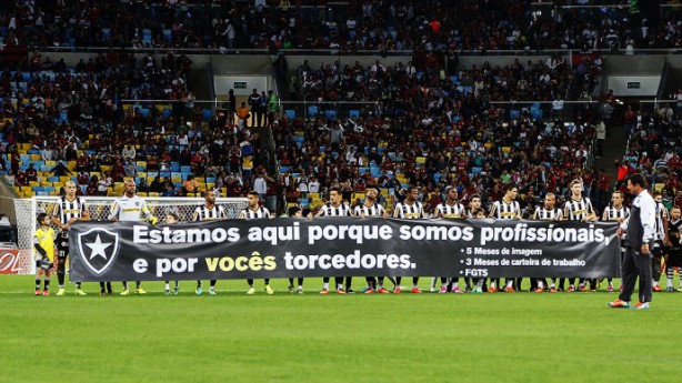 Botafogo teve diversos problemas com salários atrasados em 2014