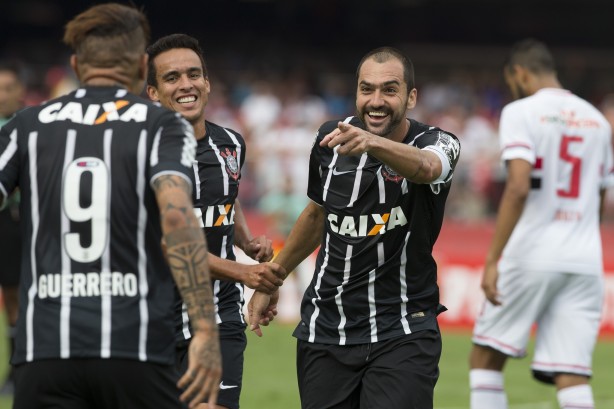 Danilo j marcou seis vezes contra o So Paulo; ltimo tento foi em 2015