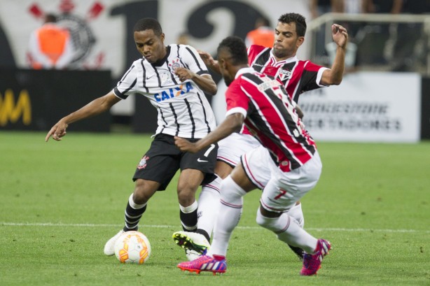 Na estreia da Libertadores, o Timo bateu a equipe do Morumbi por 2 a 0 na Arena Corinthians