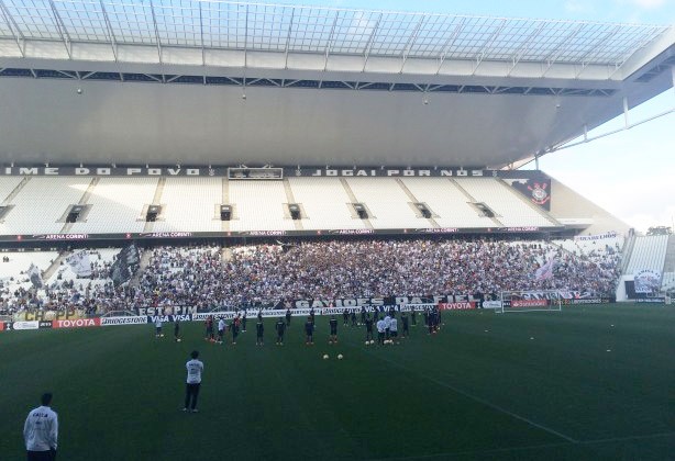 Cerca de sete mil torcedores foram a Arena Corinthians apoiar o Timo