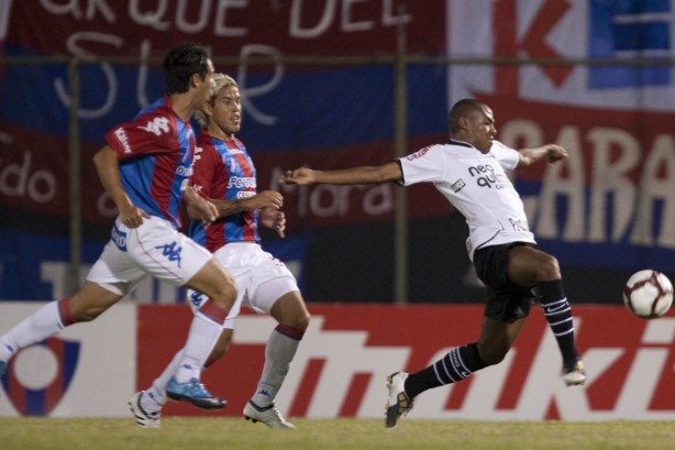 Em 2010, o Timo venceu o Cerro Porteo no mesmo Defensores del Chaco, palco da partida desta quarta-feira