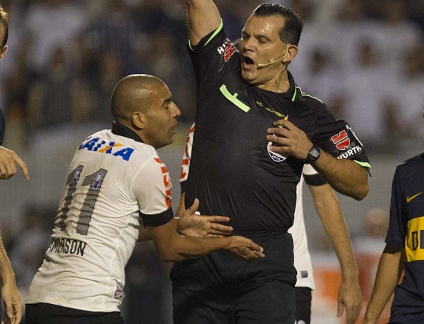 Em 2013, os erros de Amarilla contra o Timo foram cruciais para a eliminao do time na Libertadores