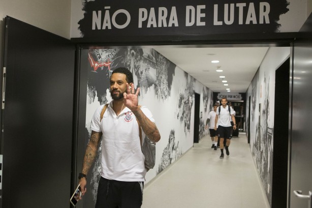Cristian antes da partida contra o Inter j na Arena Corinthians