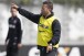 Sem Tite e volante, titulares do Corinthians treinam no CT