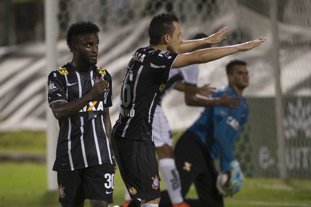 Com gol de Rodriguinho, o Timão venceu o amistoso contra o ABC por 1 a 0