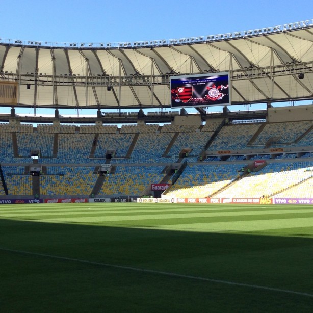 Hino do Timão foi tocado no Maracanã antes da partida iniciar
